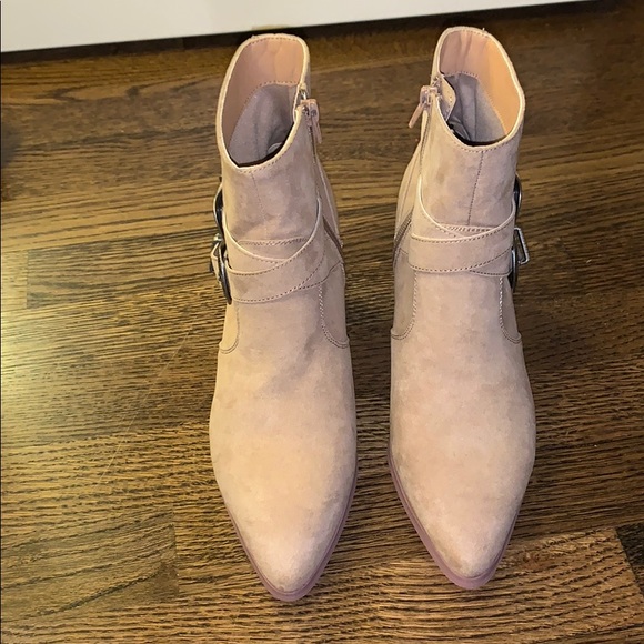 Pointy ankle boots - Picture 2 of 2